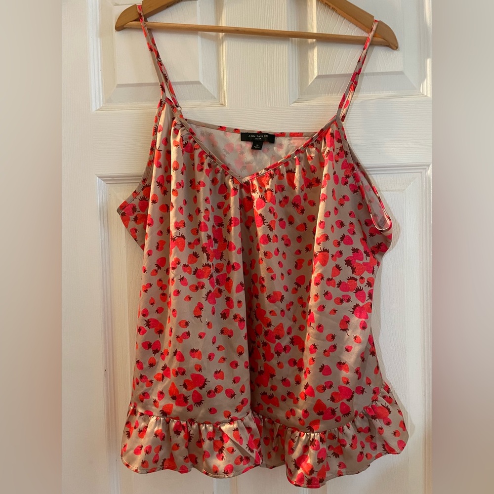 Ann Taylor Strawberry print PJ set XL, poly, never worn.